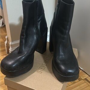 Steve Madden Black Heeled Boots with Chunky Block Heel